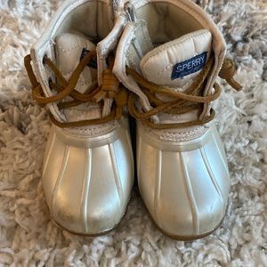 SPERRY; toddler girl rain boots; waterproof; size 7